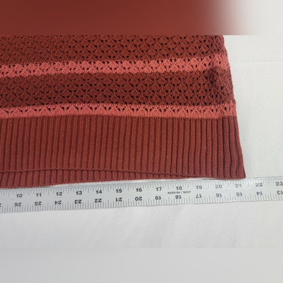 Melrose & Market Stripe V-Neck Pointelle Sweater In Rust-Red Stripe Size Small - Picture 4 of 10